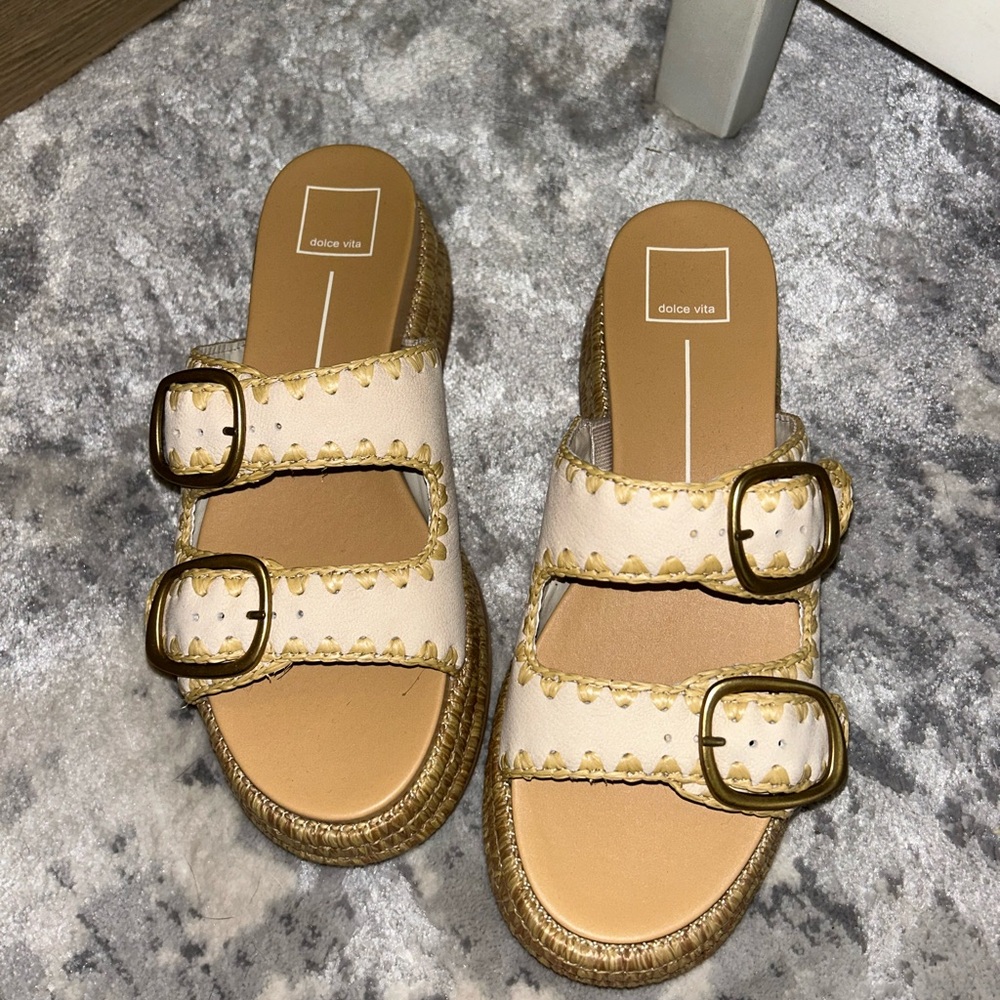 Dolce Vita Wanika Sandals